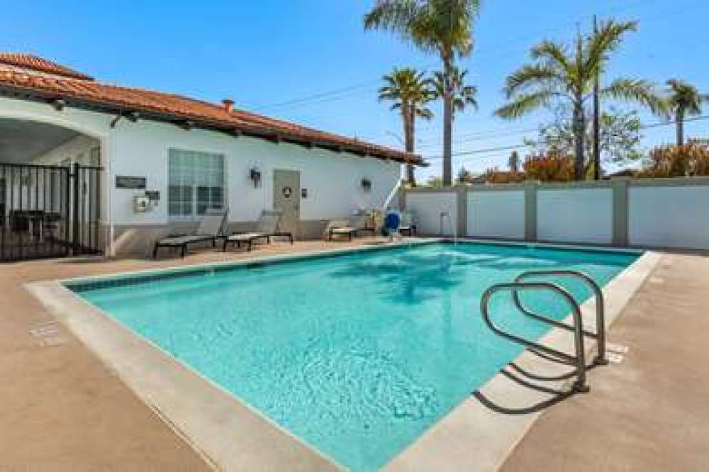 Best Western Plus Capitola By-the-Sea Inn & Suites 8