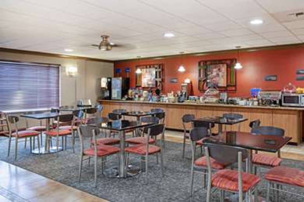 Best Western Plus Cascade Inn & Suites 6