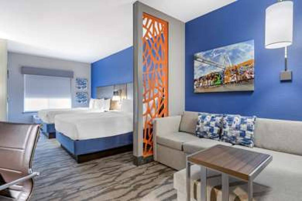 Best Western Plus Castlerock Inn & Suites 3