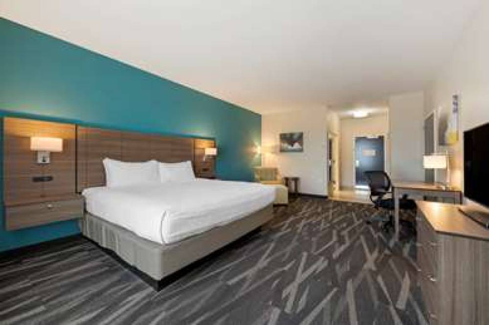 Best Western Plus Centralia Hotel & Suites 8