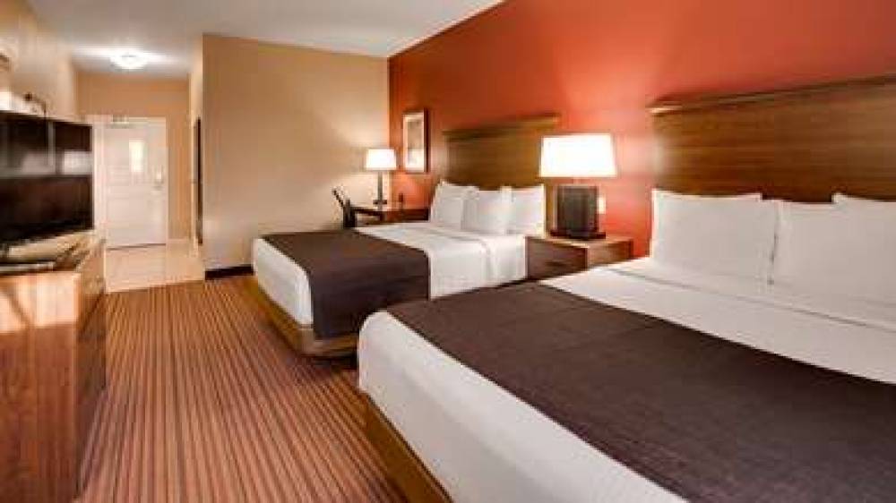 Best Western Plus Chandler Hotel & Suites 3