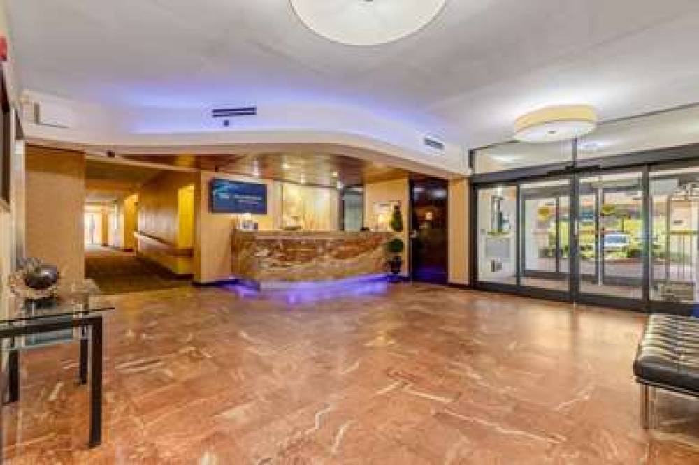 Best Western Plus Charlotte/Matthews Hotel 5