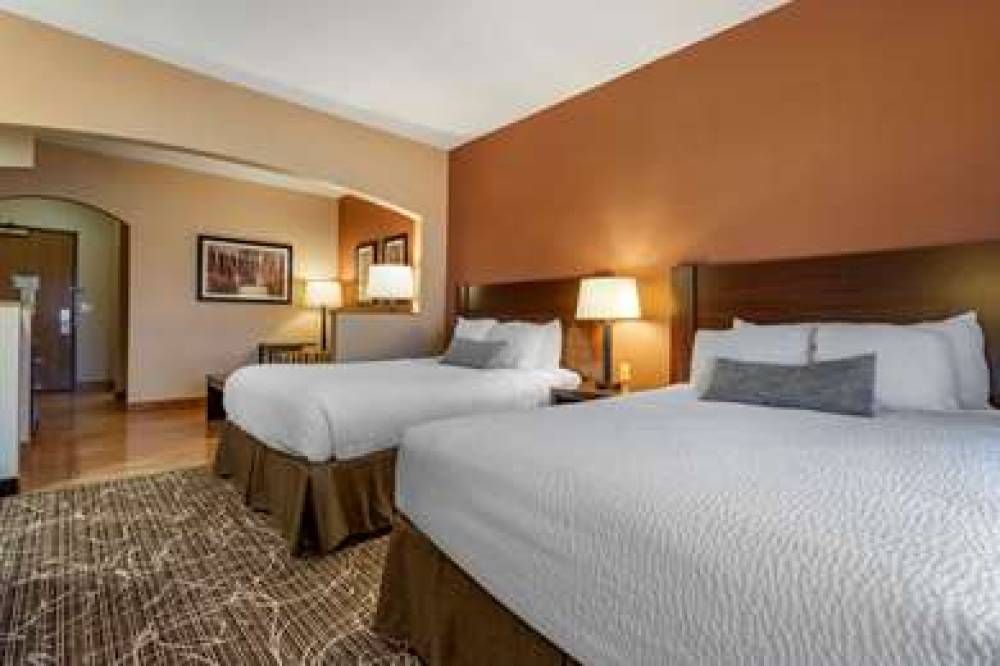 Best Western Plus Chelsea Hotel 8