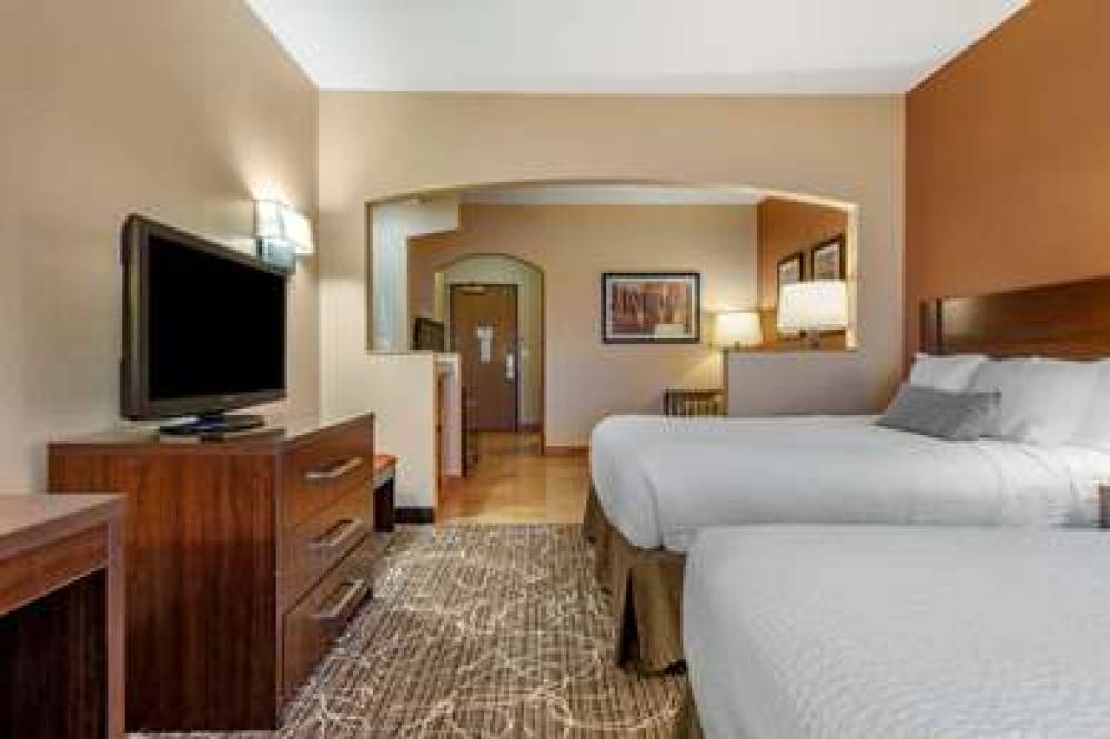 Best Western Plus Chelsea Hotel 5