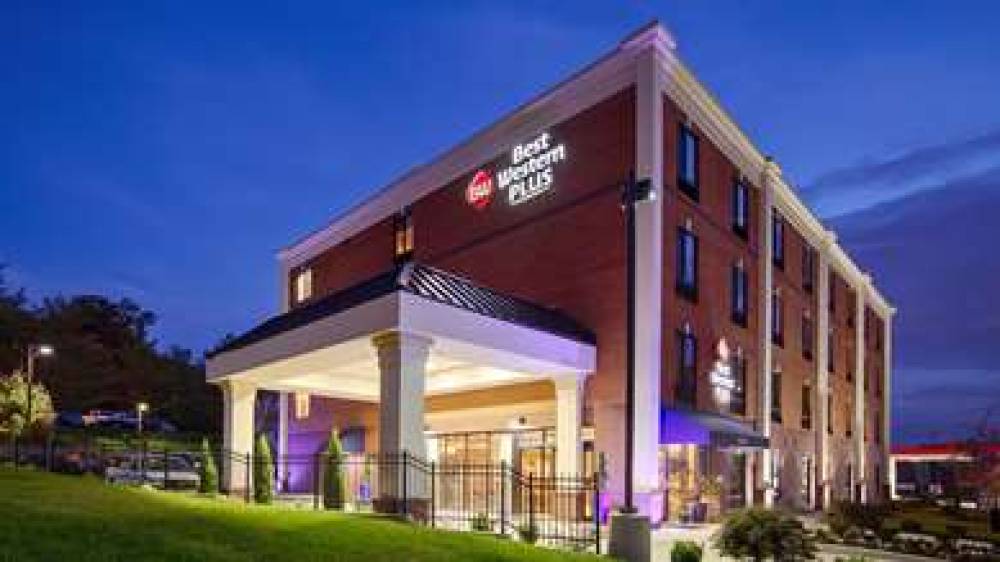 Best Western Plus College Park Hotel 1