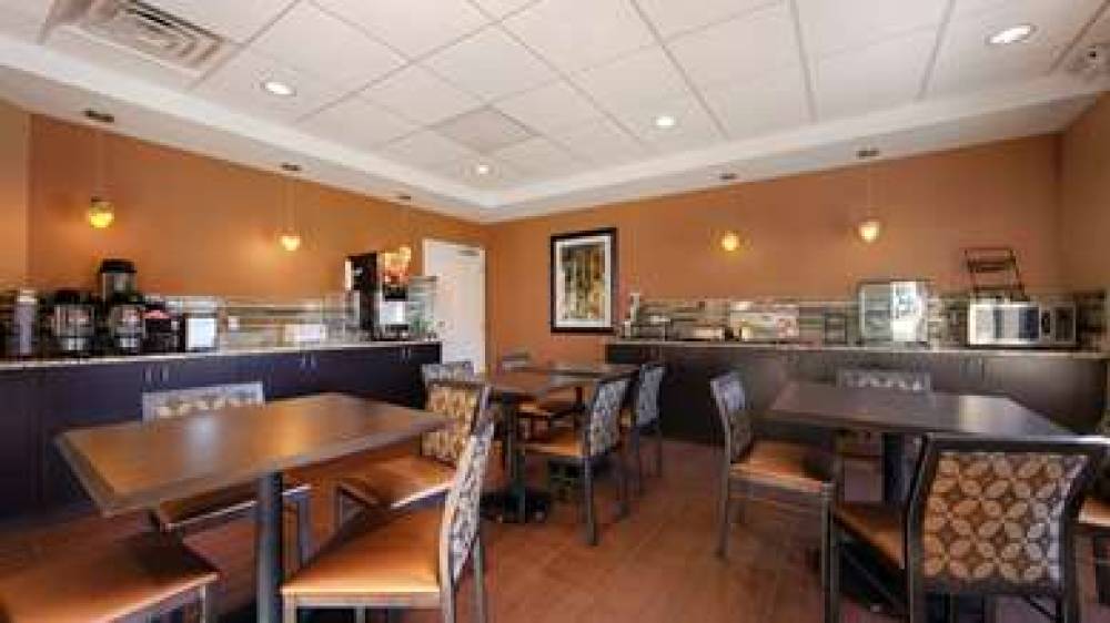 Best Western Plus College Park Hotel 8