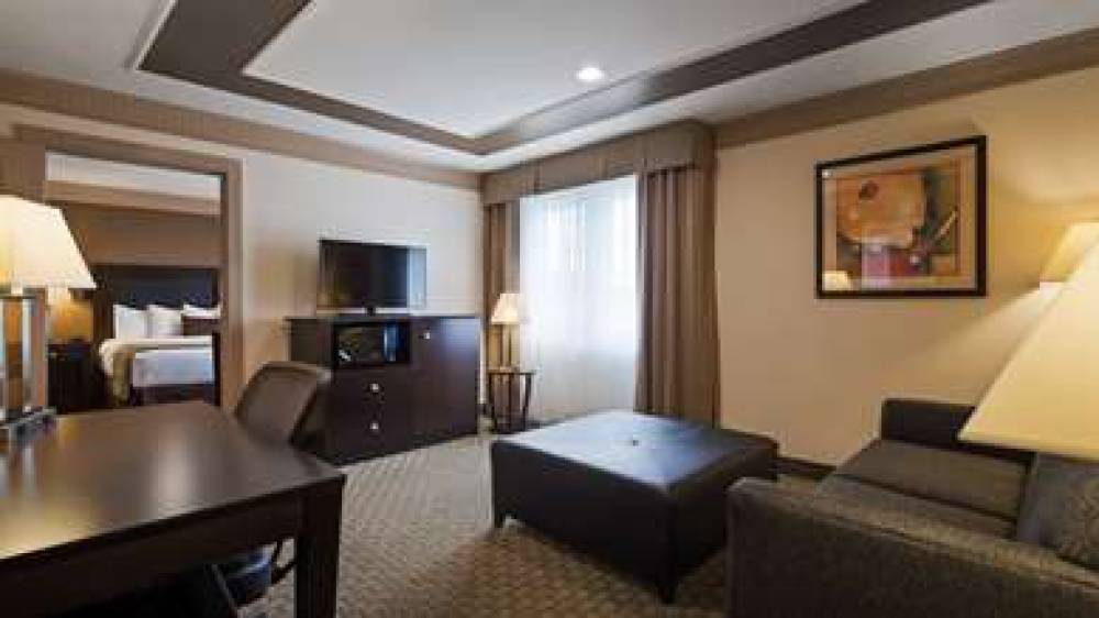 Best Western Plus Concordville Hotel 7