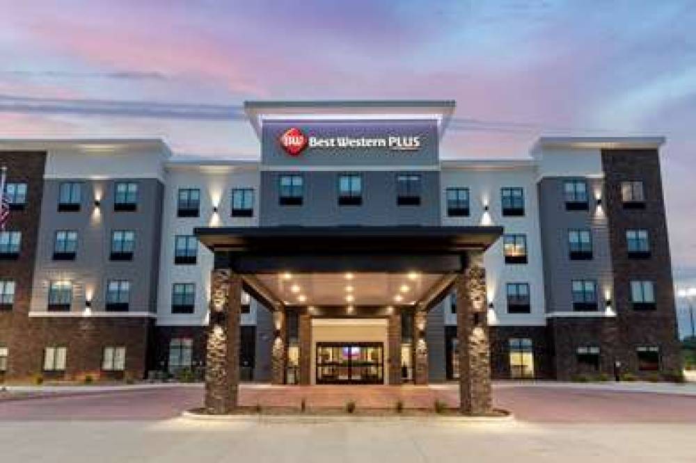 Best Western Plus Coralville Hotel 1