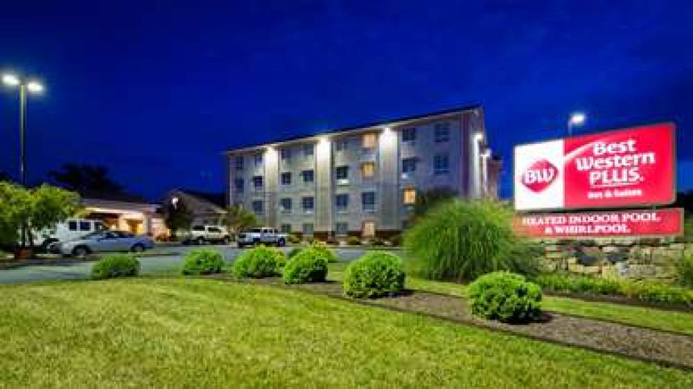 Best Western Plus Crossroads Inn & Suites