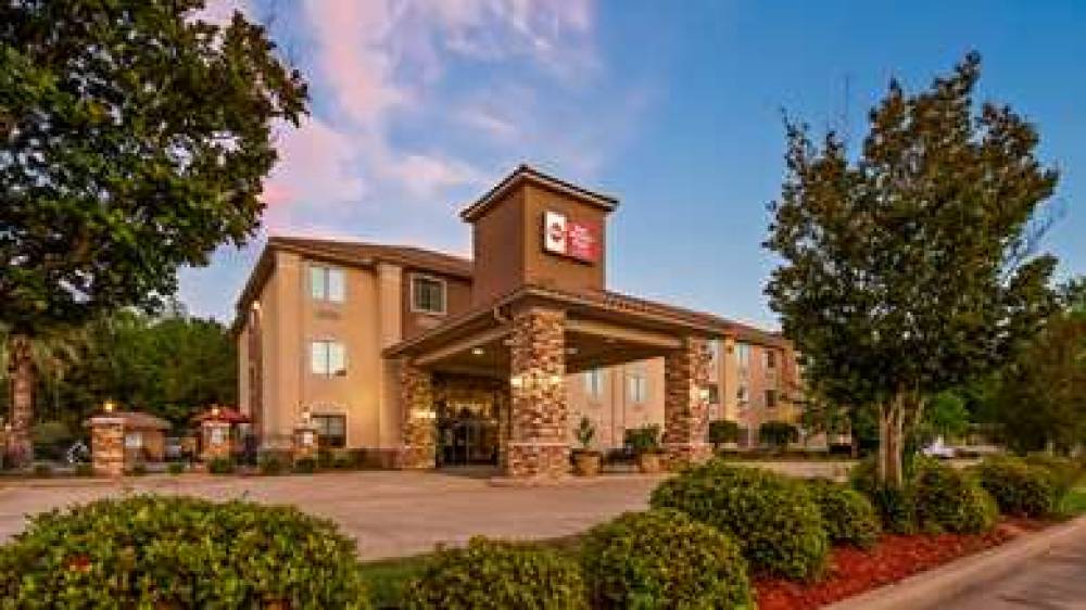 Best Western Plus Crown Colony Inn & Suites 1