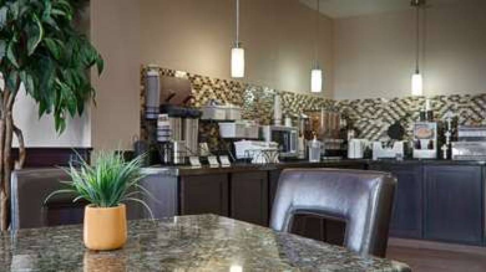 Best Western Plus Cushing Inn & Suites 3