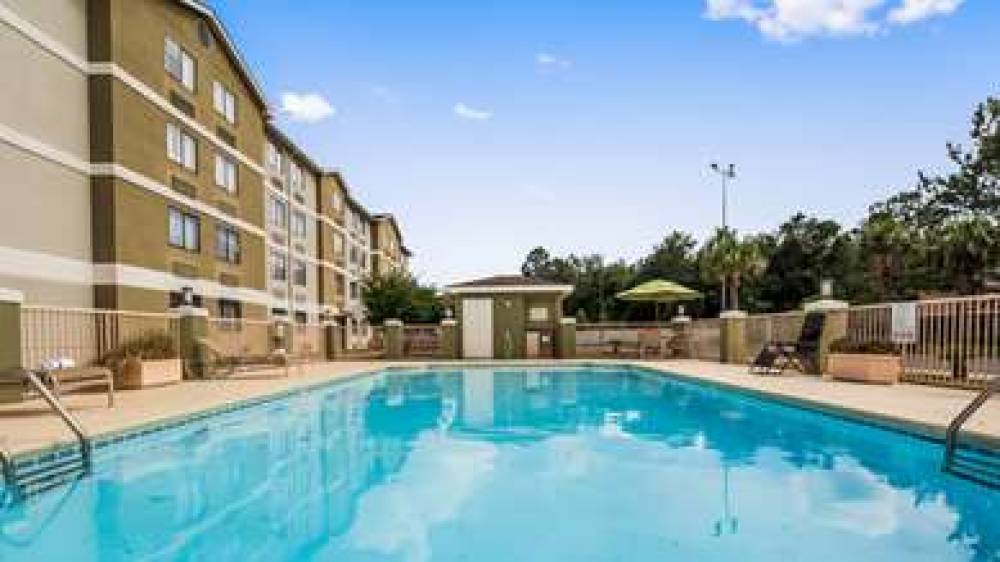 Best Western Plus Cypress Creek 10