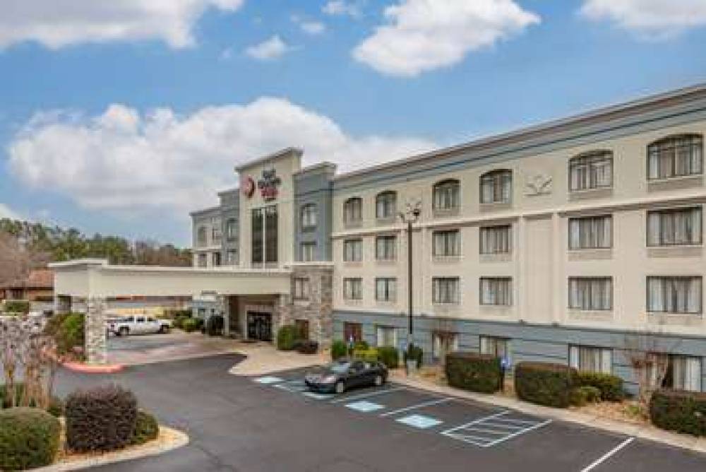 Best Western Plus Dalton Inn 6