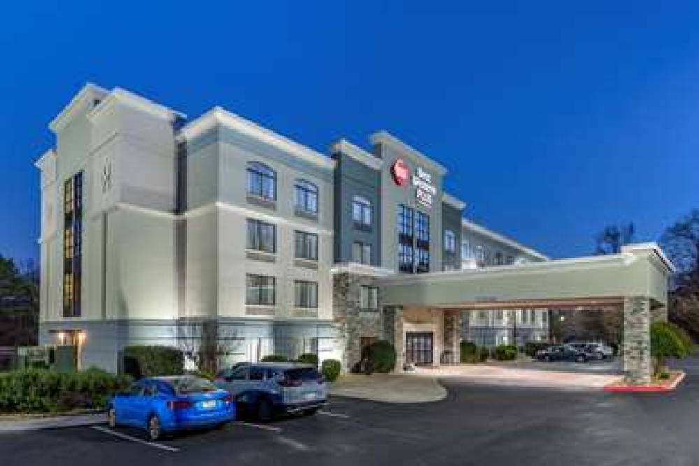 Best Western Plus Dalton Inn 3