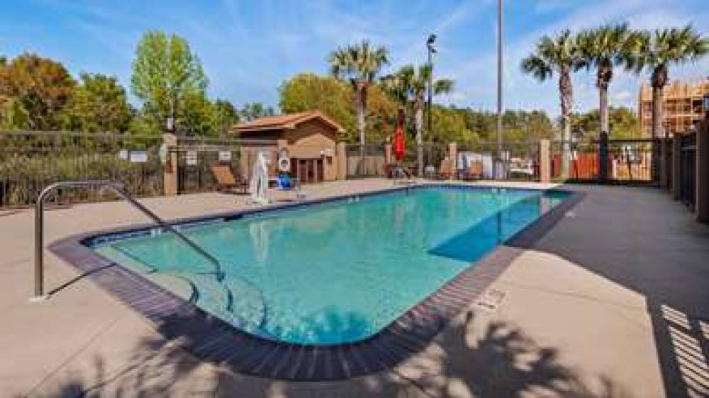 Best Western Plus Daphne Inn & Suites 2