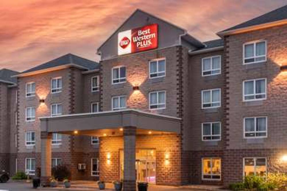 Best Western Plus Dartmouth Hotel & Suites