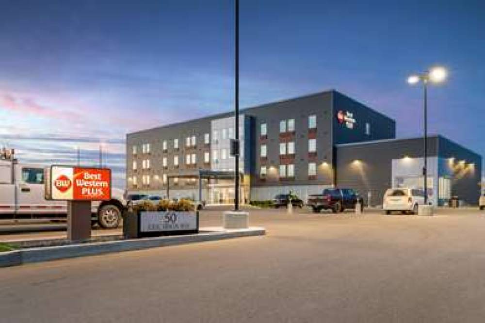 Best Western Plus Dauphin 1