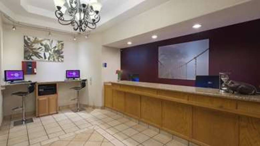 Best Western Plus Des Moines West Inn & Suites 4