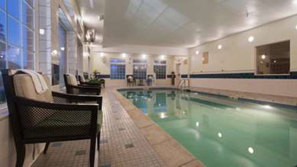 Best Western Plus Des Moines West Inn & Suites 10