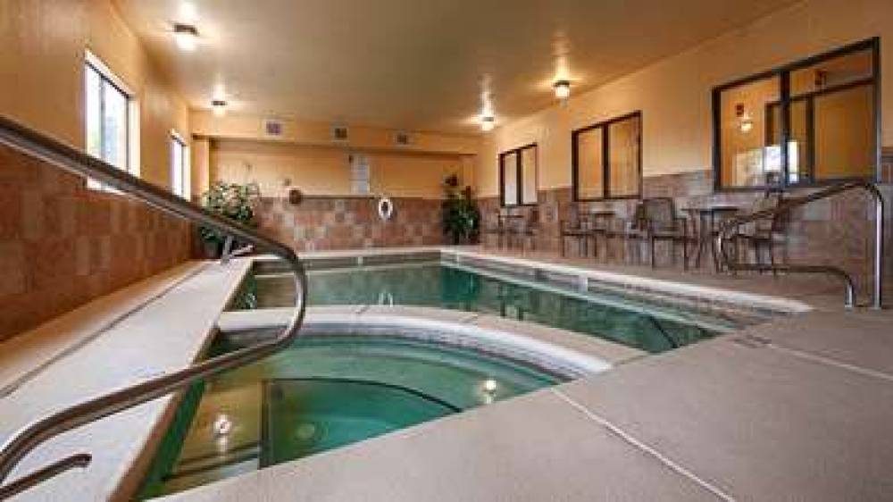 Best Western Plus Eagleridge Inn & Suites 7