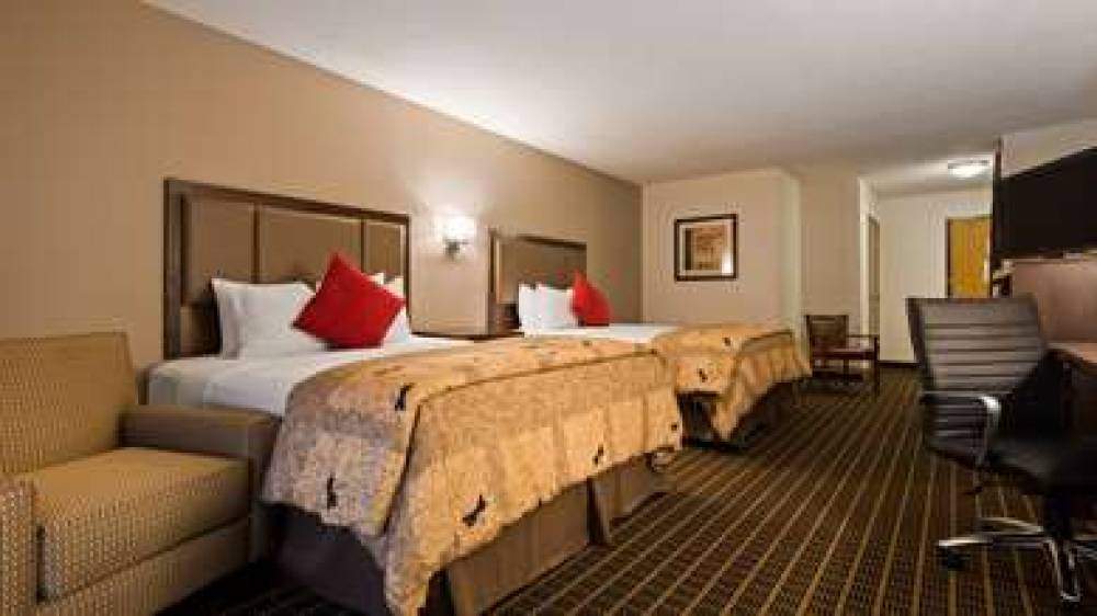 Best Western Plus Eagleridge Inn & Suites 4