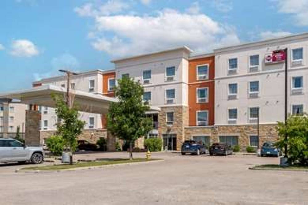 Best Western Plus Eastgate Inn & Suites 1