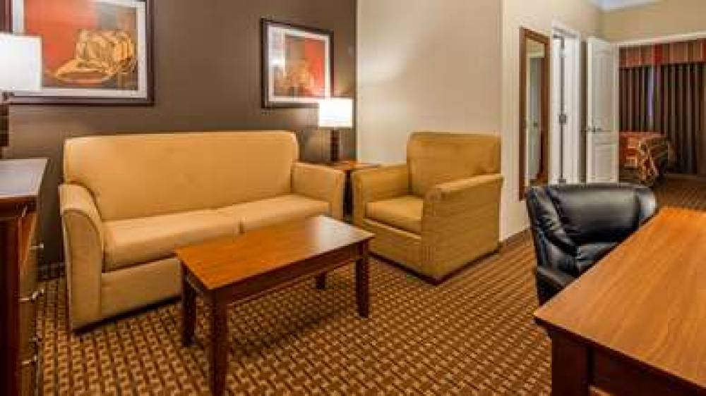 Best Western Plus Easton Inn & Suites 9