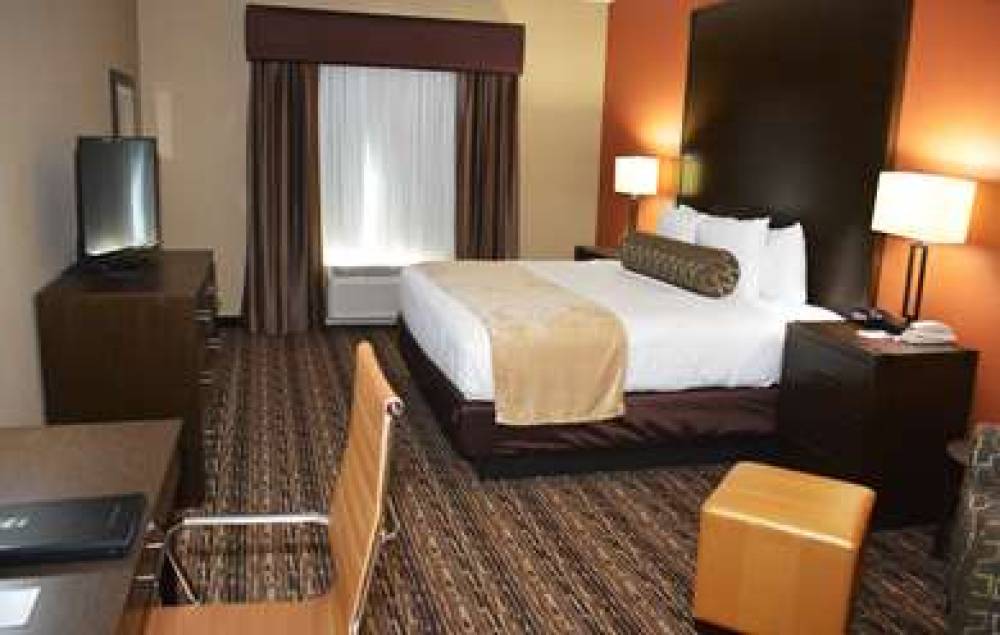 Best Western Plus Elmendorf Hotel 5