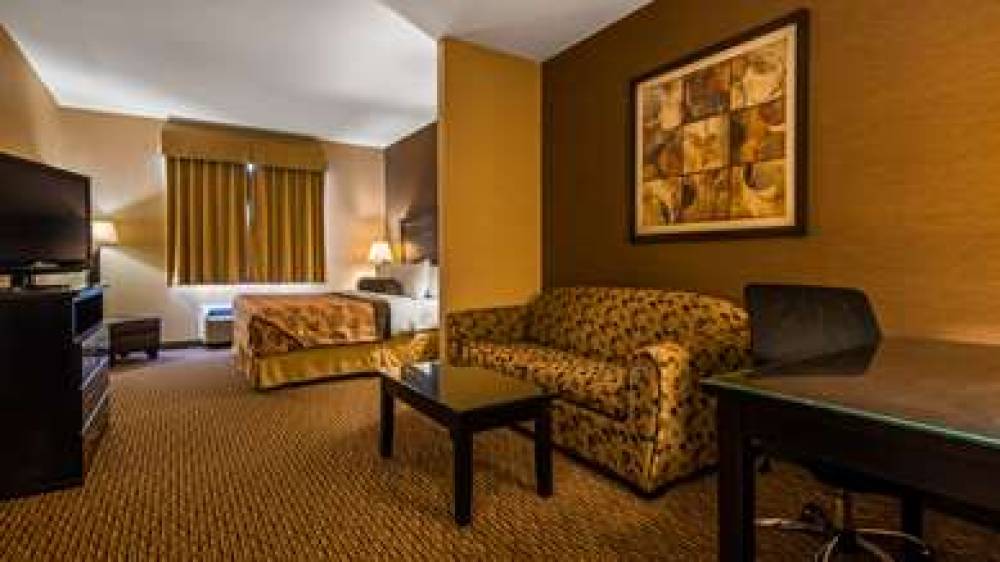 Best Western Plus Estevan Inn & Suites 9