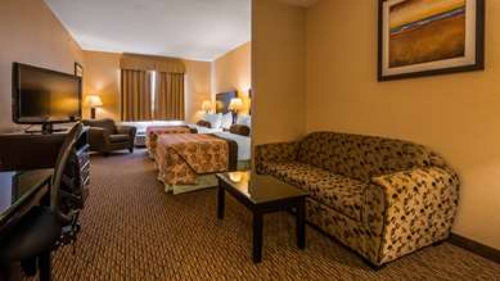 Best Western Plus Estevan Inn & Suites 8