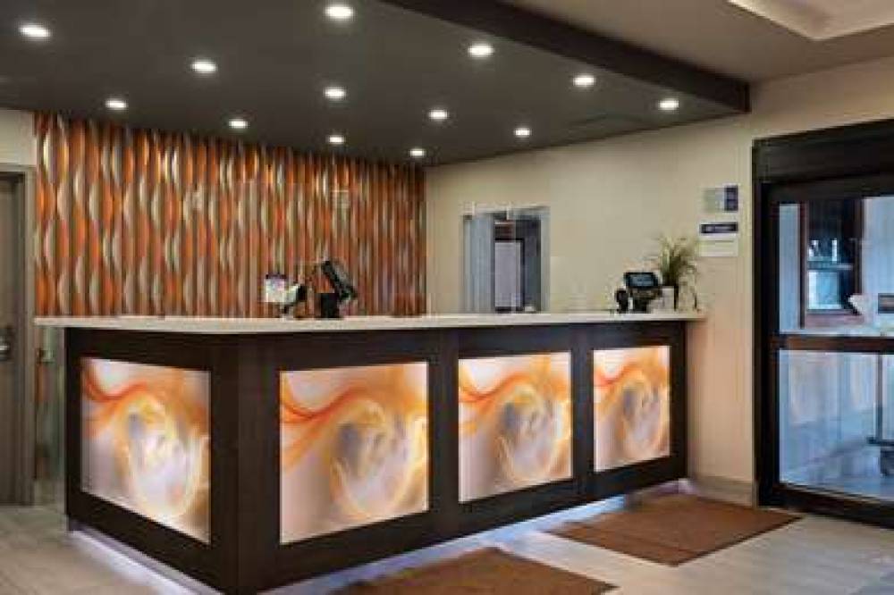 Best Western Plus Executive Inn 5