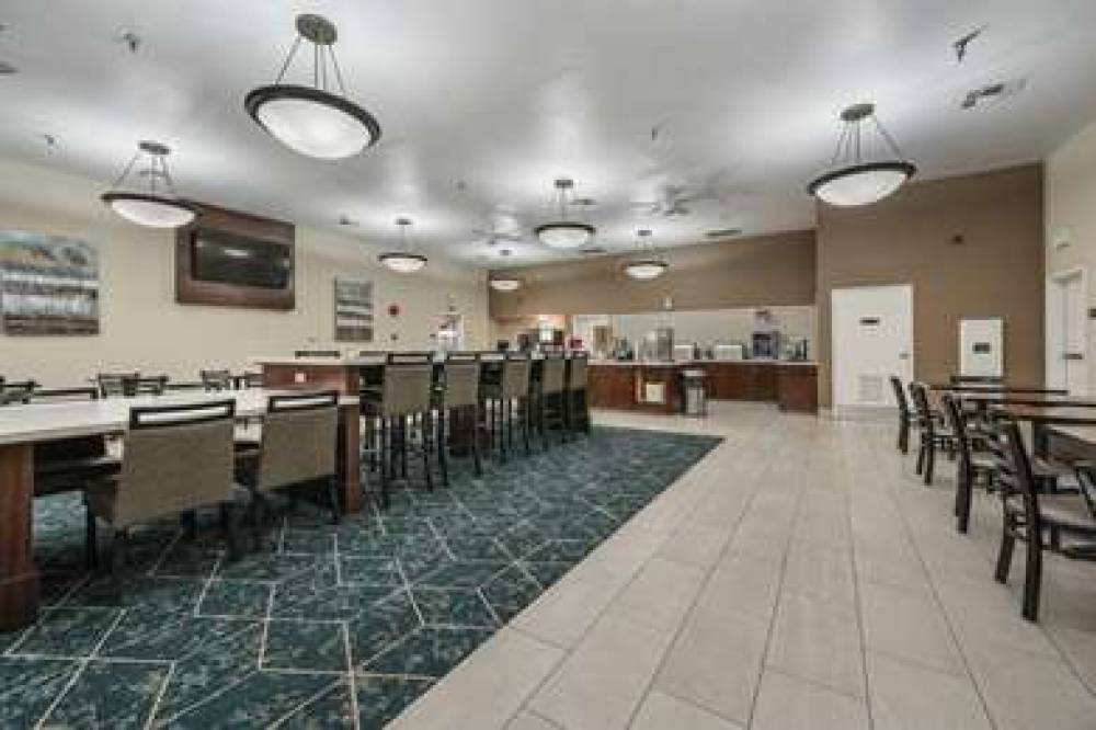 Best Western Plus Executive Inn & Suites 9