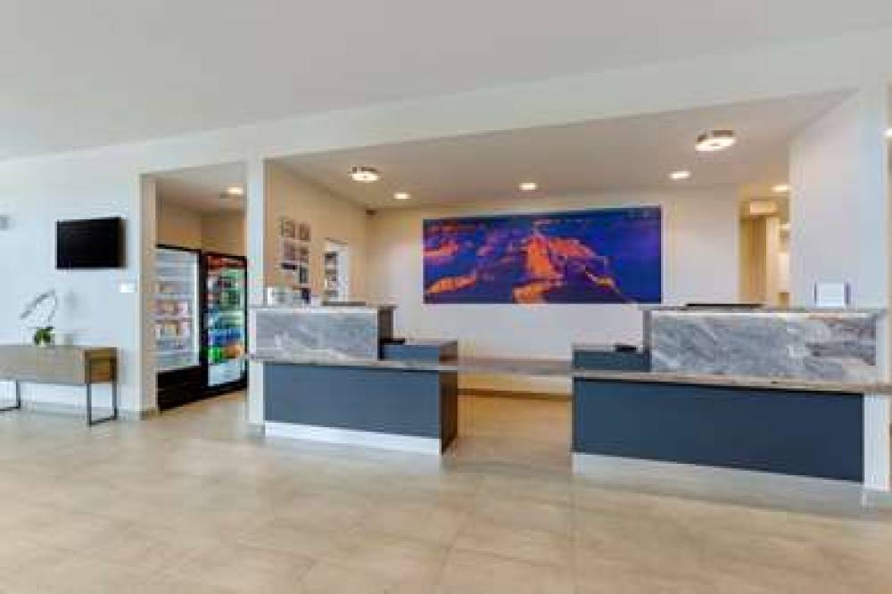 Best Western Plus Executive Residency Phoenix North Happy Valley 2