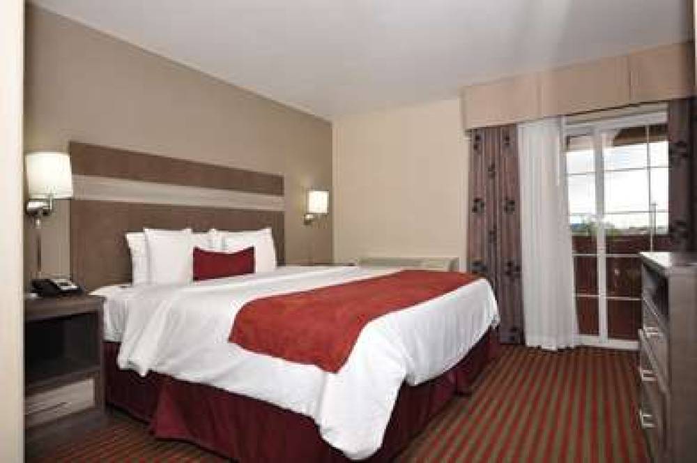 Best Western Plus Executive Suites 5