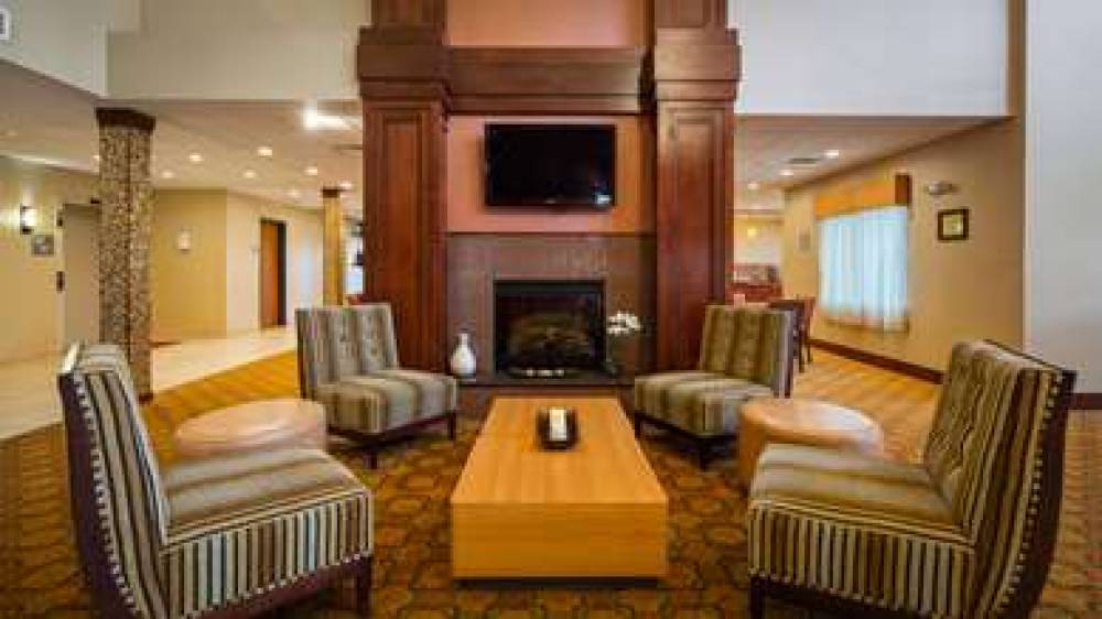 Best Western Plus Finger Lakes Inn & Suites 2