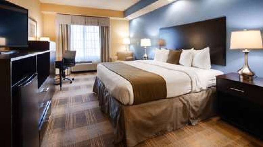 Best Western Plus Fort Worth Forest Hill Inn & Suites 4