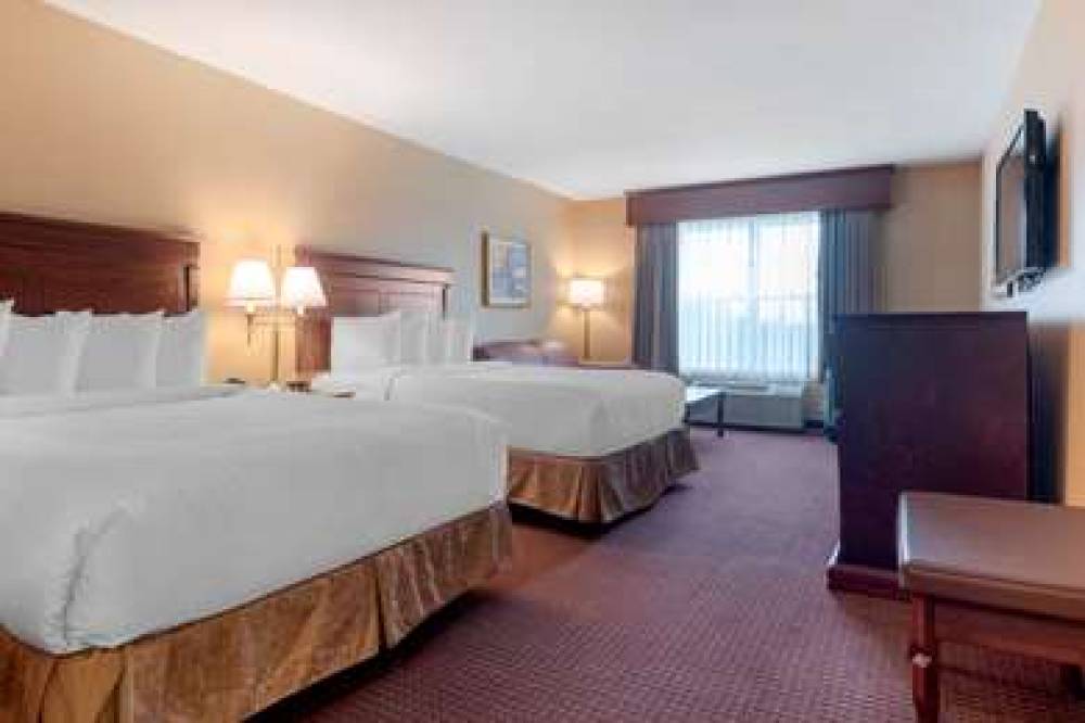 Best Western Plus Fredericton Hotel & Suites 6