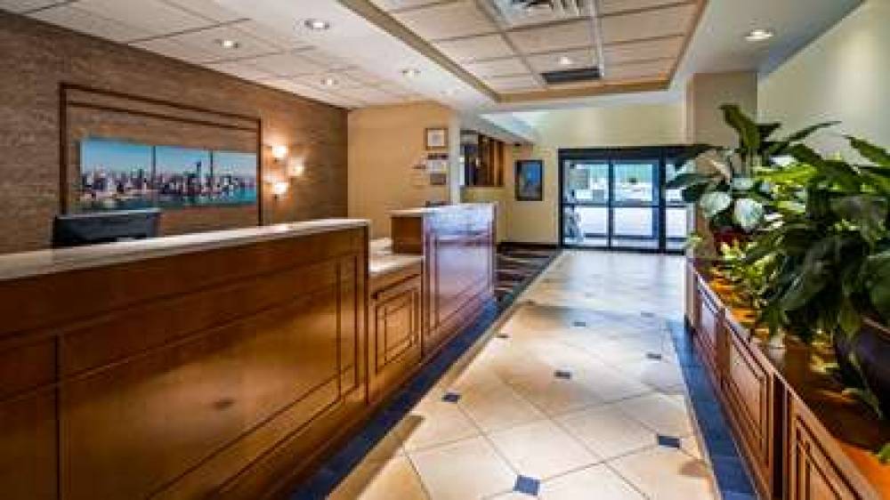 Best Western Plus Galleria Inn & Suites