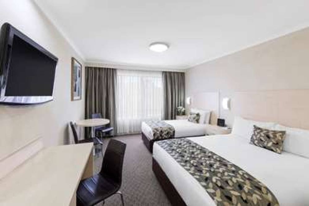 Best Western Plus Garden City Hotel 6