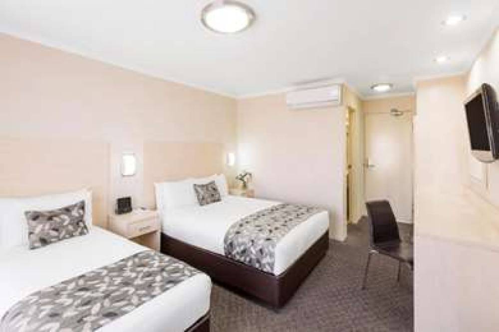 Best Western Plus Garden City Hotel 7