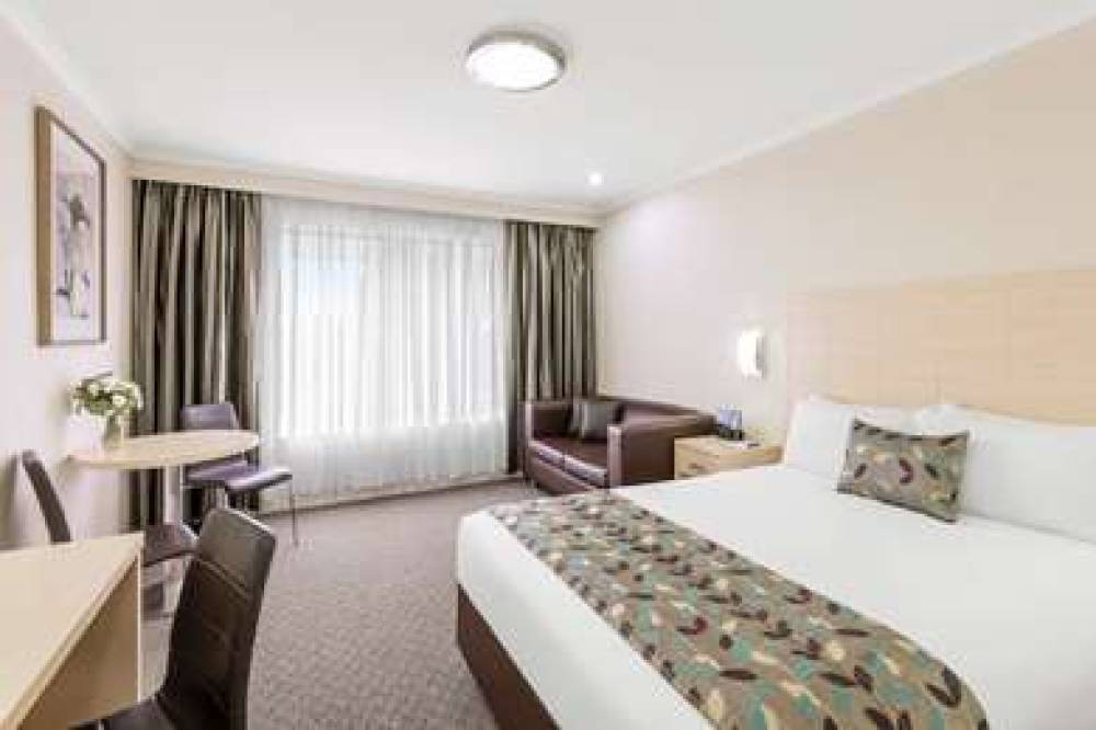 Best Western Plus Garden City Hotel 3