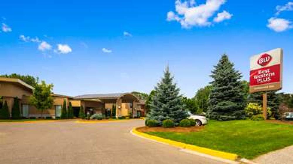 Best Western Plus Guildwood Inn 1