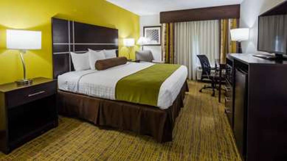 Best Western Plus Hanes Mall Hotel 6