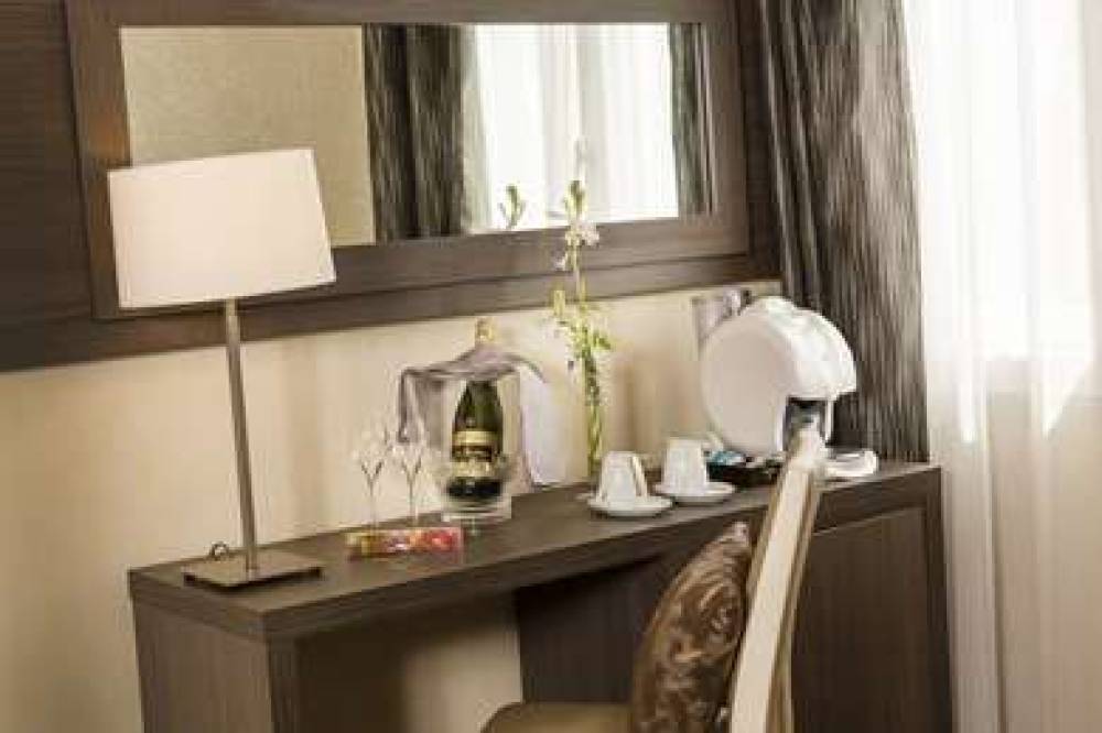 Best Western Plus Hotel Elixir Grasse 3