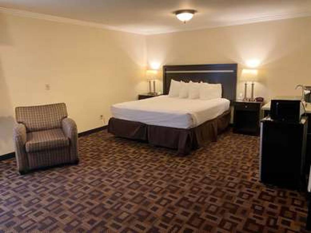 Best Western Plus Inn Of Hayward 7