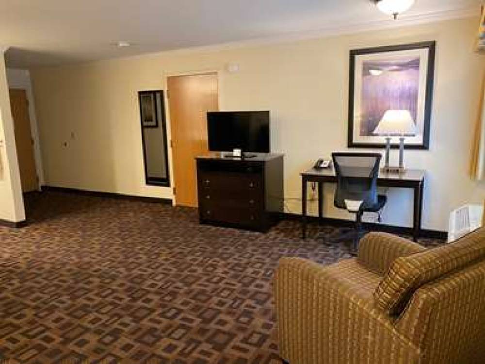 Best Western Plus Inn Of Hayward 6