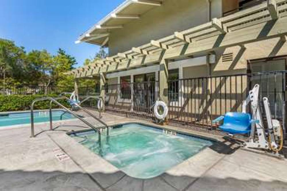 Best Western Plus Inn Scotts Valley 9