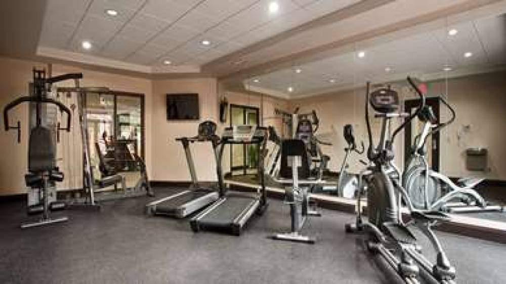 Best Western Plus JFK Inn & Suites 4