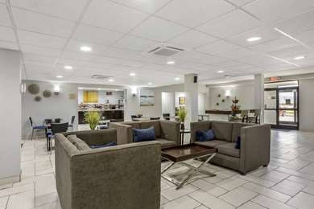 Best Western Plus Jonesboro Inn & Suites 7