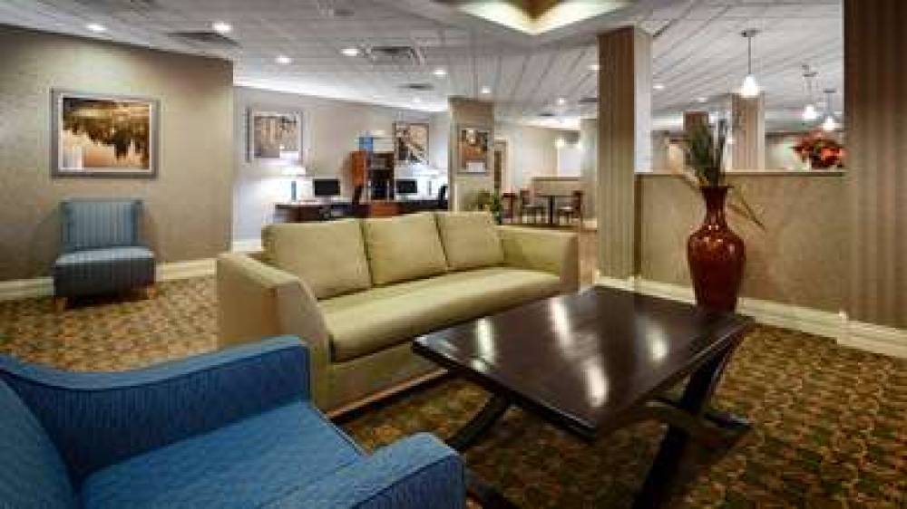 Best Western Plus Kalamazoo Suites 4